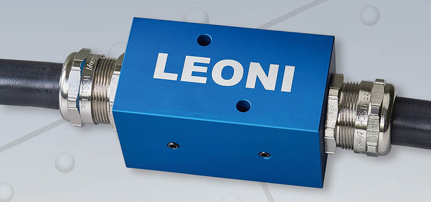 Leoni presents compatible rivet feed-hose connector for the first time
